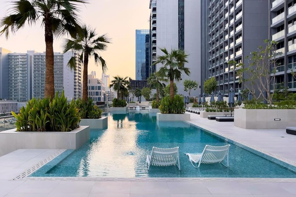 Apartment Burj Khalifa View 3bedroom *