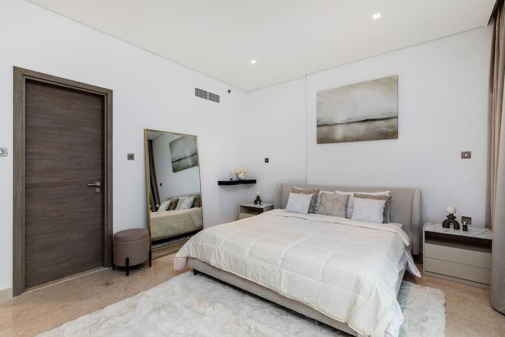 Burj Khalifa View 3bedroom Apartment Dubai