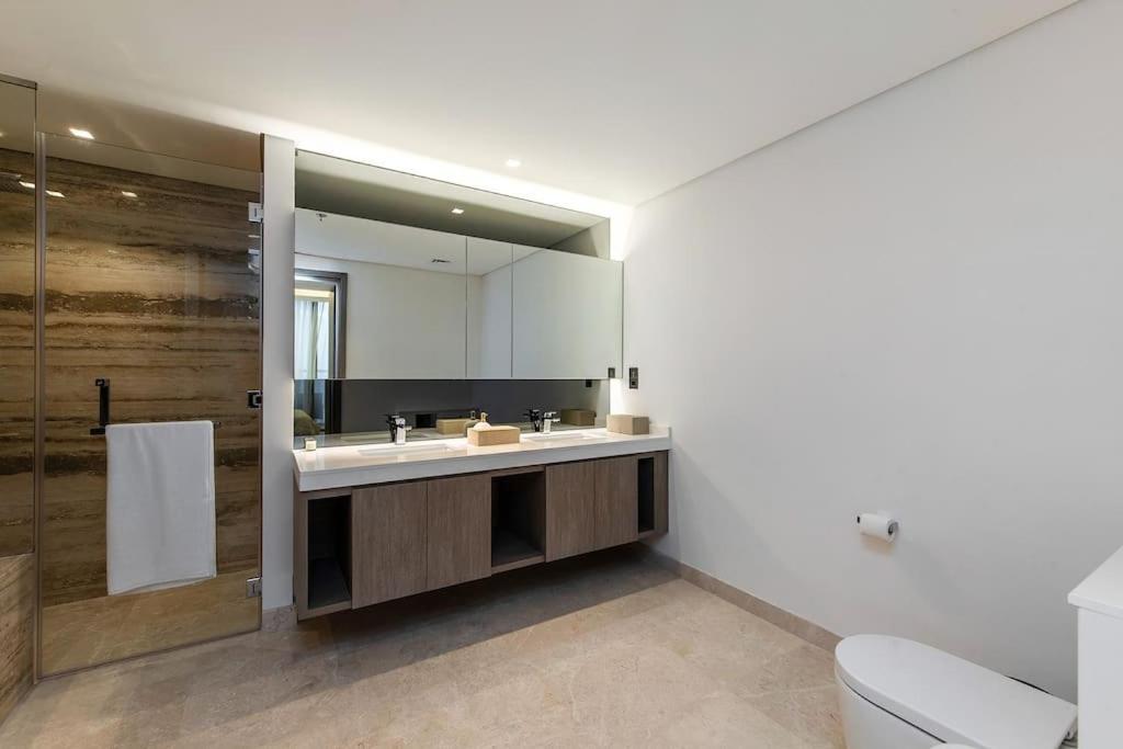 Burj Khalifa View 3bedroom Dubai